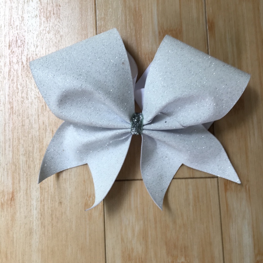 Glittery hair accessory/Bow
